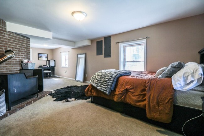 Building Photo - 3342 Yellow Sulphur Rd