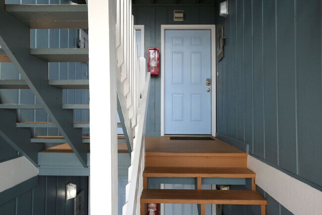 Building Photo - 608 Carolina Beach Ave S