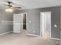 Building Photo - 620 N 30th St