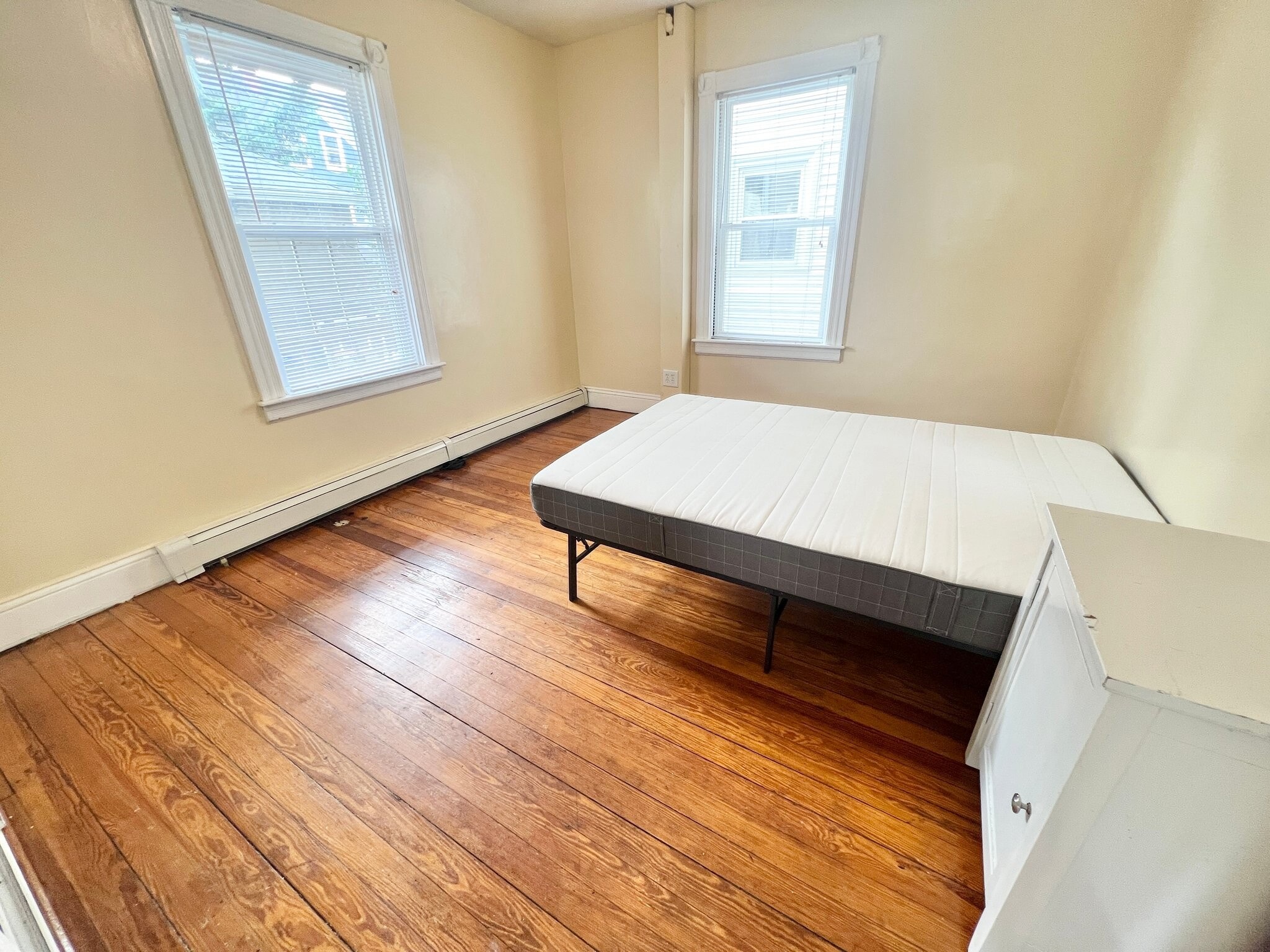 Building Photo - 85 Vinton St