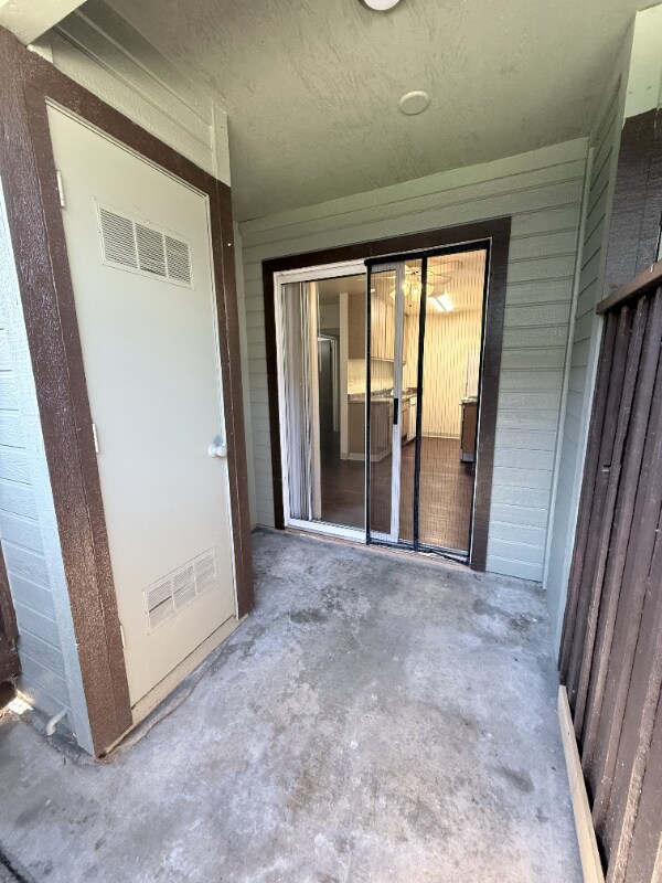 Building Photo - 5421 El Camino Ave