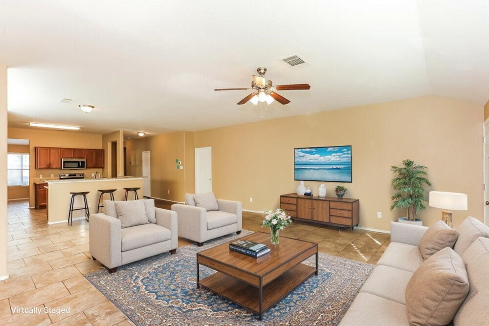 Building Photo - 144 Triumph Rd