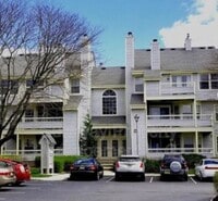 Building Photo - 108 Lowell Ct