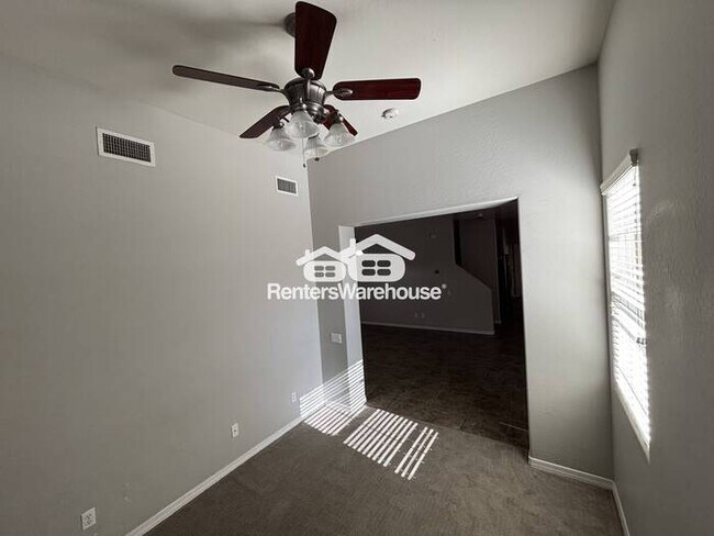 Building Photo - North Phoenix Oasis in a 3-BD Single Family House!