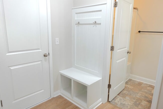 Building Photo - 24 Noble Wing Ln