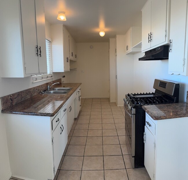 Building Photo - 38756 Landon Ave