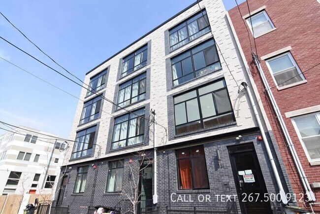 Building Photo - 533 Budd St
