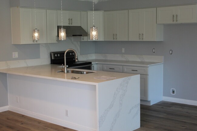 Building Photo - 2429 Ocean Ave