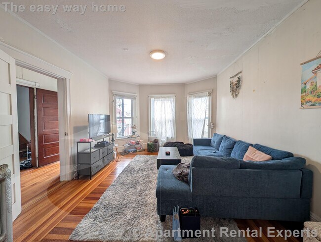 Building Photo - 16 Curtis Ave