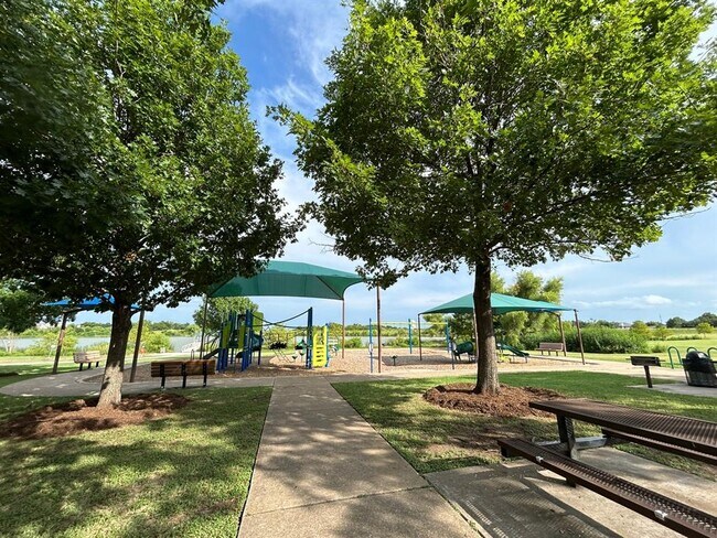 Building Photo - 3402 Settlement Dr