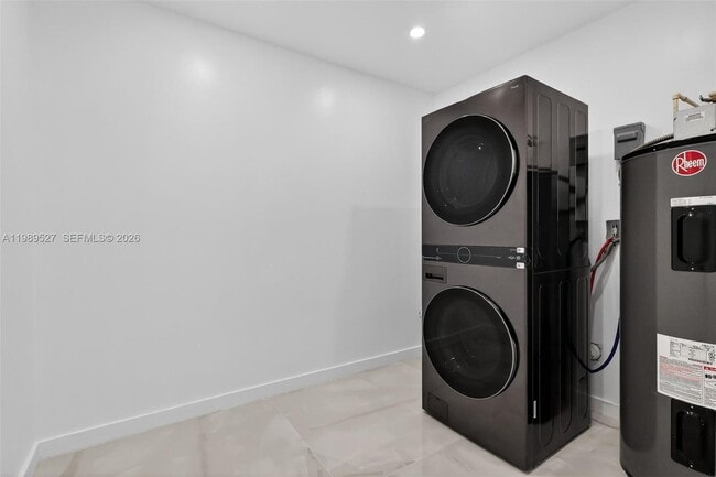 Building Photo - 607 Layne Blvd