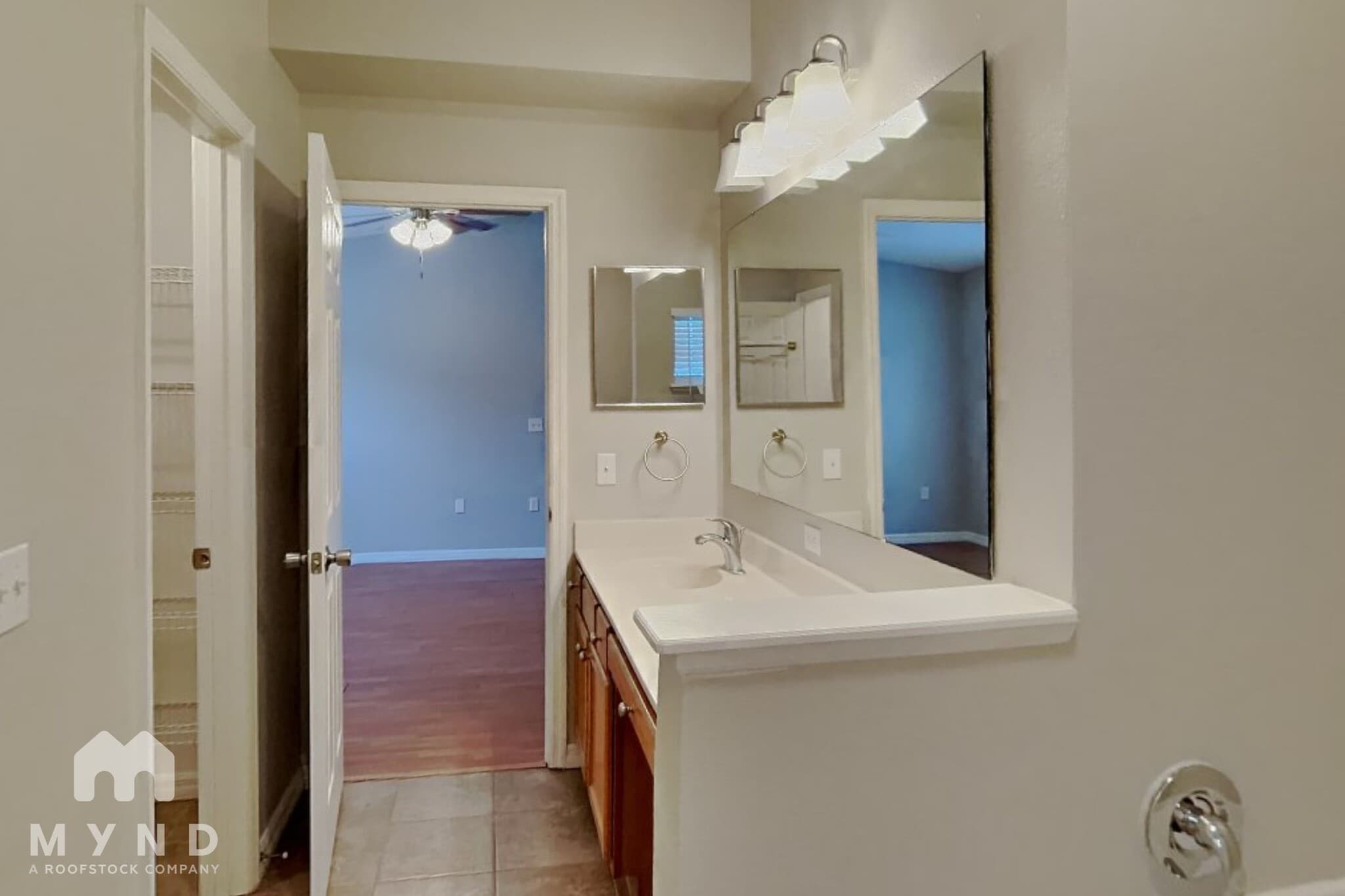 Building Photo - 2073 Hayfield Way