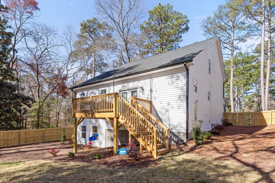 Building Photo - 346 Gun Club Dr