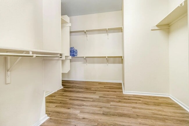 Building Photo - Charmer in Blanco River Village with Amazing Back Patio!