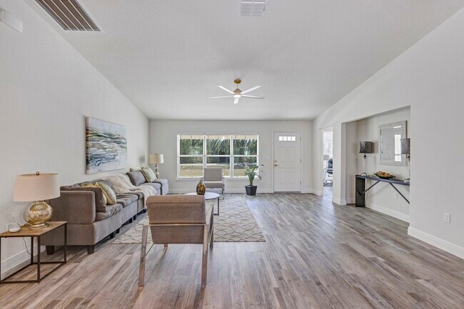 Building Photo - 4129 SW 115th St