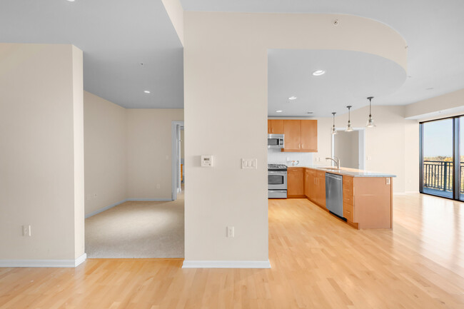 Building Photo - 2990 E 17th Ave