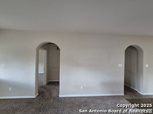 Building Photo - 8915 Audubon Park