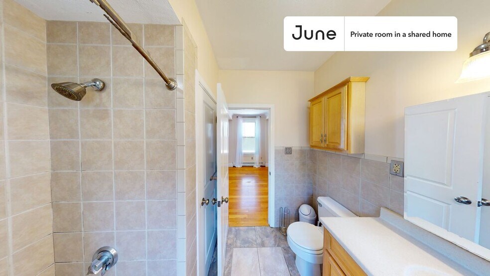 Building Photo - Room in Shared 6 bed/2 bath home