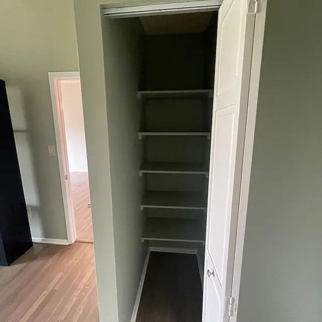 Building Photo - Wonderful 1 BR/1BA unit in the Observatory...