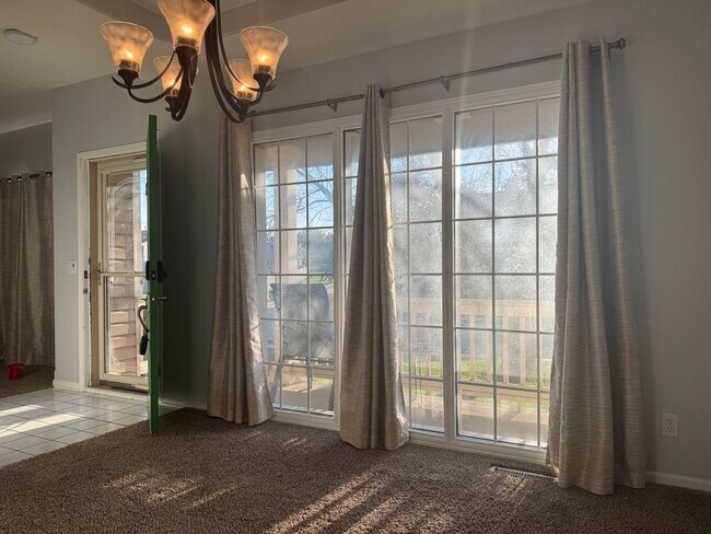 Building Photo - Spacious Papillion home with modern comfort, great curb appeal, and a finished basement built for...