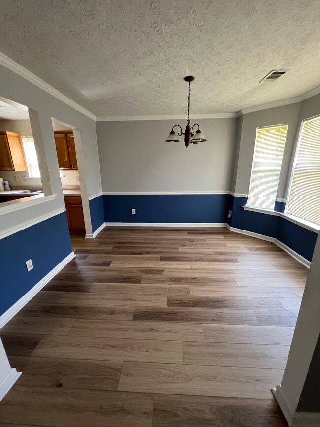 Building Photo - 3769 Stagecoach Pass