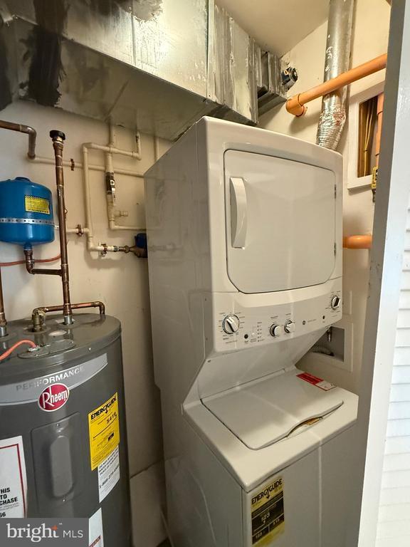 Building Photo - 1500 Ogden St NW