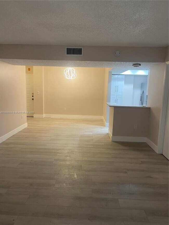 Building Photo - 5530 NW 44th St