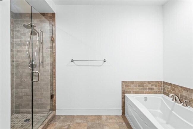 Building Photo - 270 17th St NW