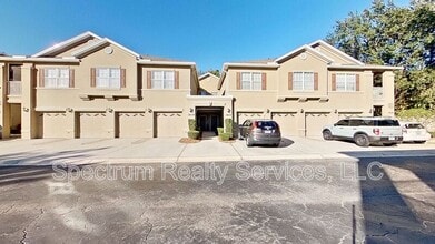 Building Photo - 3907 Summer Grove Way N