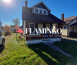 Building Photo - 3114 W Hillcrest Ave