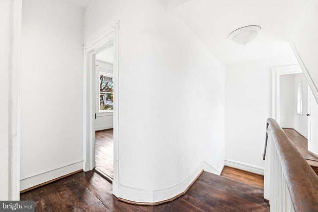 Building Photo - 3110 Main St