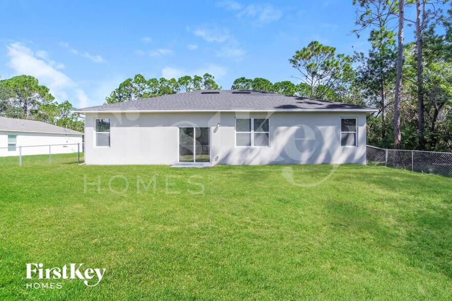 Building Photo - 164 Todd St SE