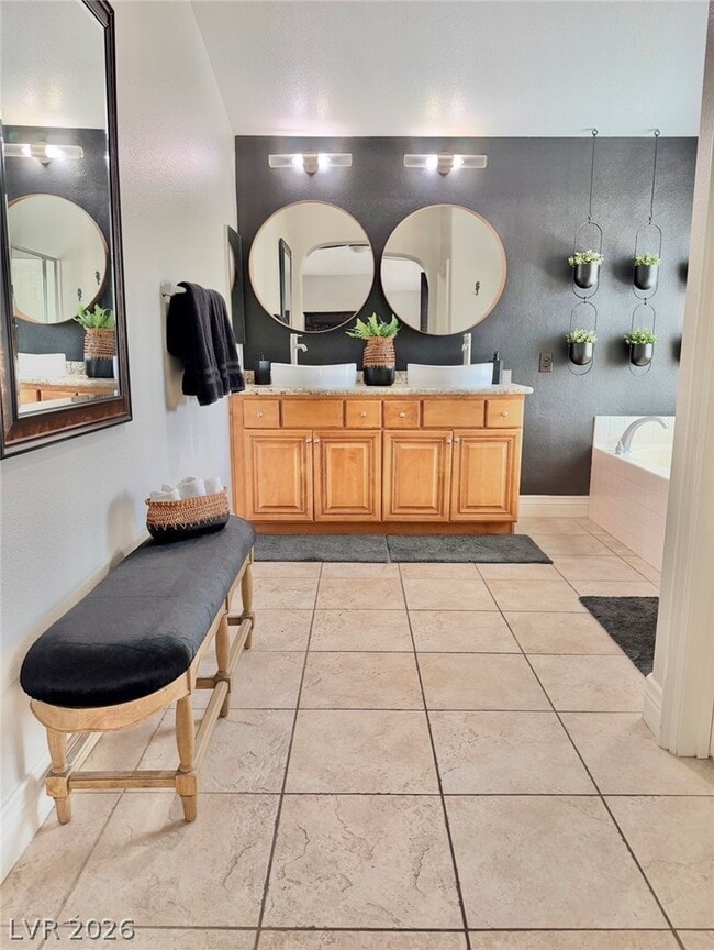 Building Photo - 399 Center Green Dr