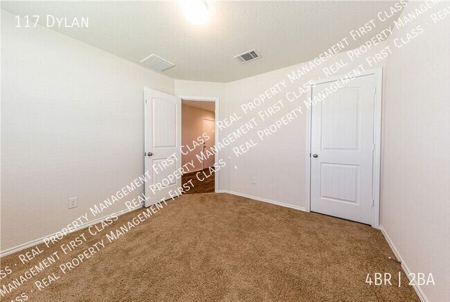 Building Photo - 117 Dylan-