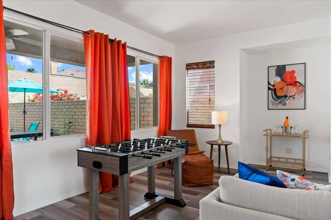 Building Photo - 84684 Lago Brezza