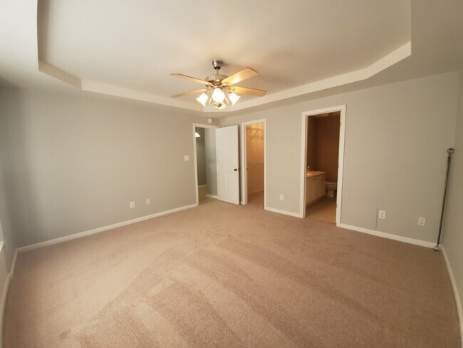 Building Photo - 426 Northview~ Sunset Ridge