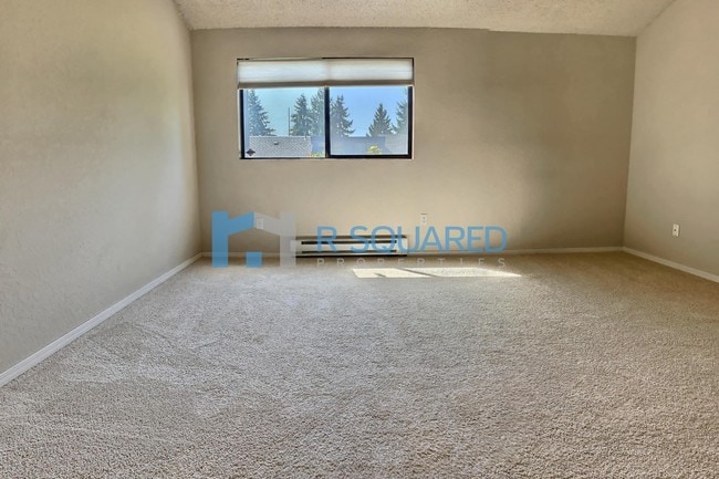 Building Photo - 1850 Grant Ave S