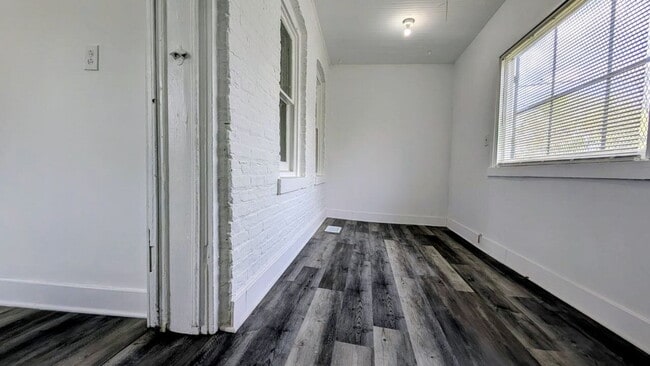 Building Photo - Updated 3-Bedroom | 1.5-Bath | Central AC | In-Unit Laundry – $1,800/month