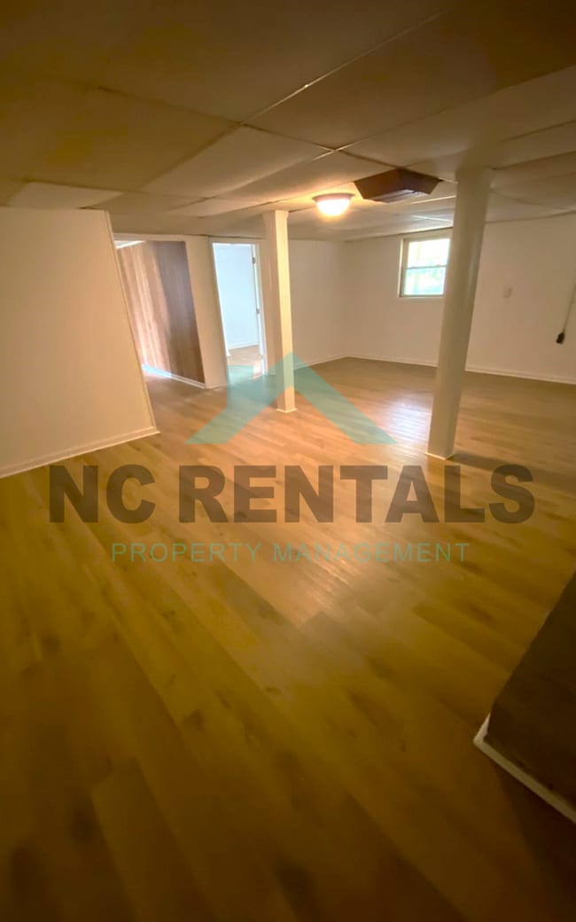 Building Photo - 730 Motor Rd