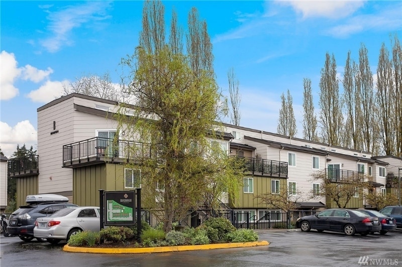 Building Photo - 15819 Leary Wy