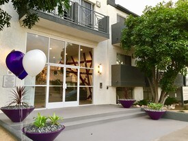 Building Photo - Merlot