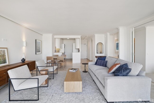 Building Photo - 999 Green St