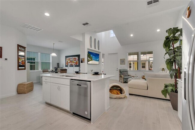 Building Photo - 518 Daiquiri Pl