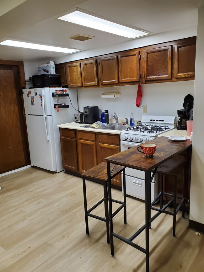 Building Photo - 127-129 Eddy Street