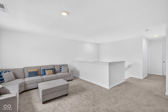 Building Photo - 10106 Falls Canyon Ln