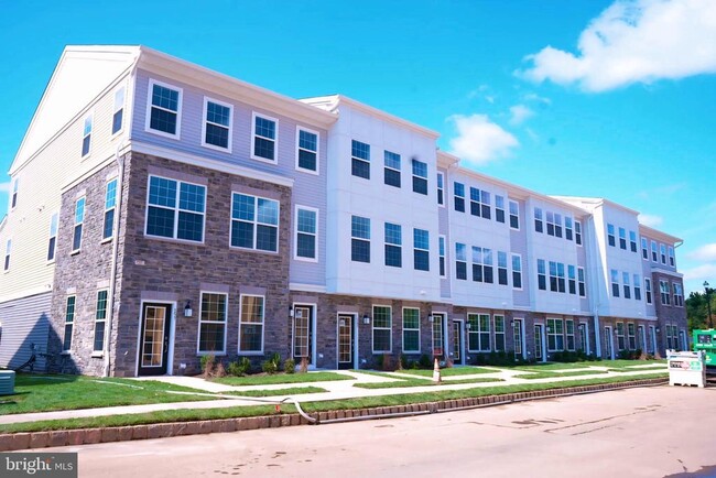Building Photo - 105 Stoutsburg Blvd
