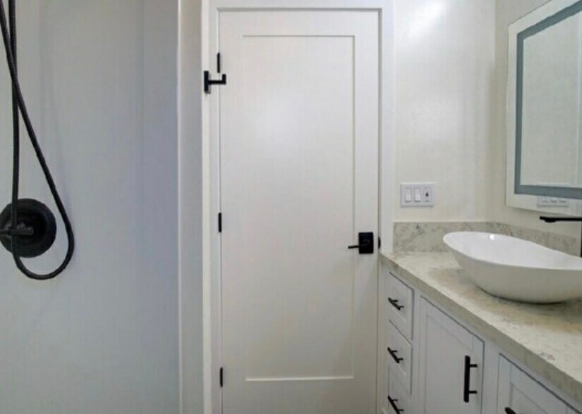 Building Photo - 4080 Sequoia St