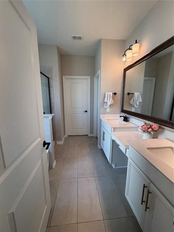 Building Photo - 1300 Starling St