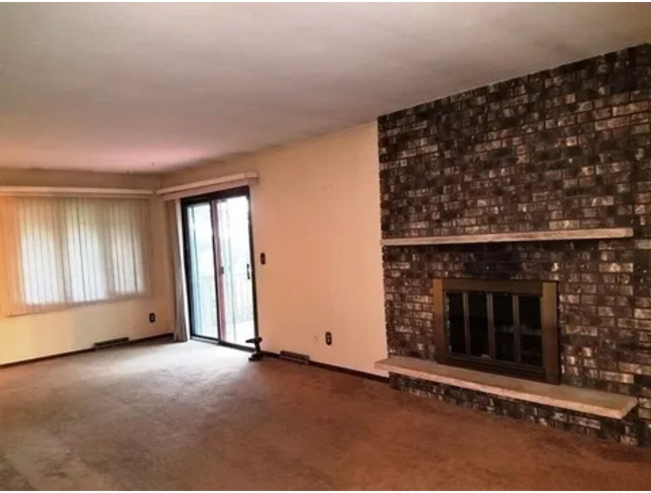 Building Photo - 1183 Aura Dr