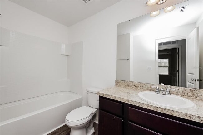 Building Photo - 126 Hidden Lk Lp